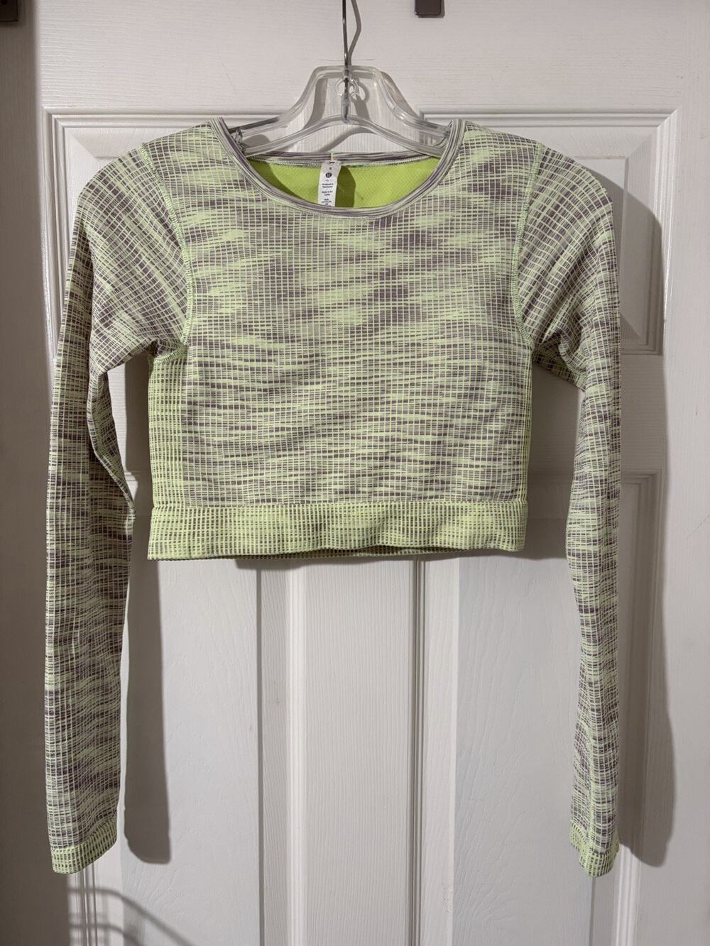 Lululemon Ebb to Street Cropped Long Sleeve Shirt Sz 6 Moonlit Magenta W3FQIS
